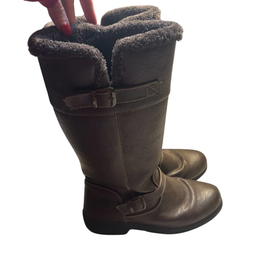 Totes Winter Boots Size 9 Scarlet Brown Faux Fur Lining Calf Height Side Zip
